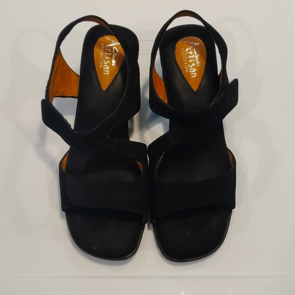 Womens Clark's Artisan sandals size 7.